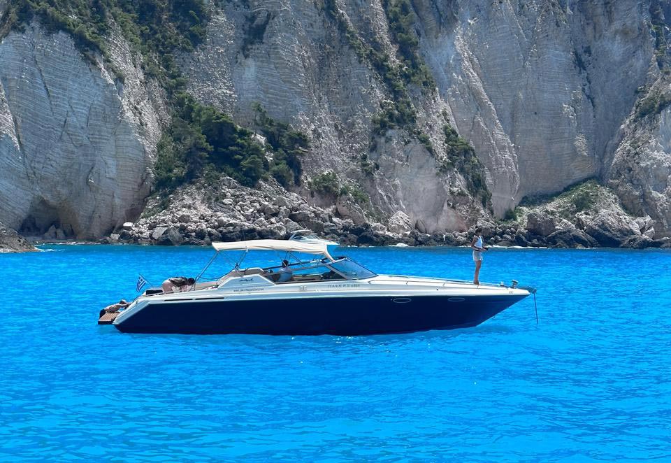 Shipwreck beach - Blue Caves Tour